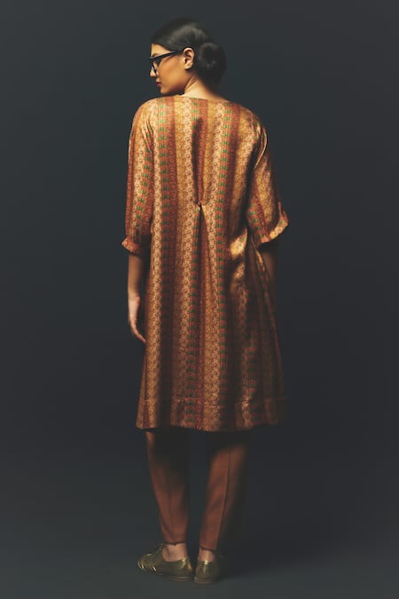 Basil Leaf Printed Cape & Kurta Set 