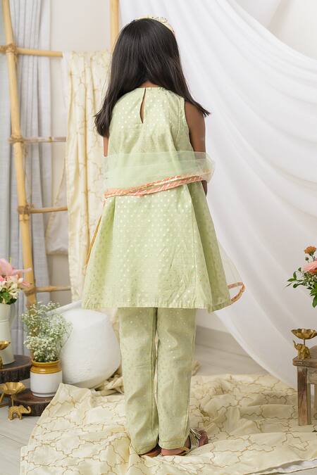 Fairies Forever Placement Embroidered Kurta Set 