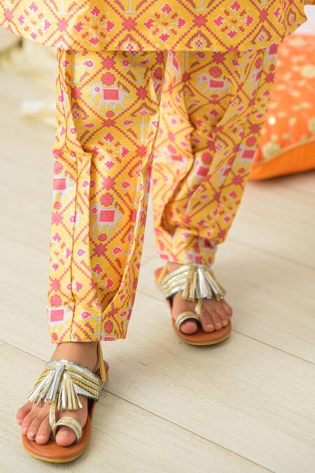Fairies Forever_Yellow Mirrors, Tassels Patola Print Kurta And Pant Set _Online_at_Aza_Fashions
