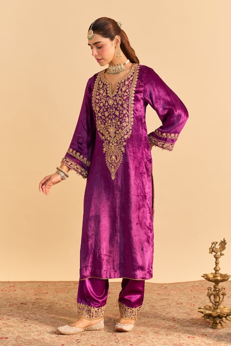 Sheetal Batra Fareeha Embroidered Kurta With Salwar 