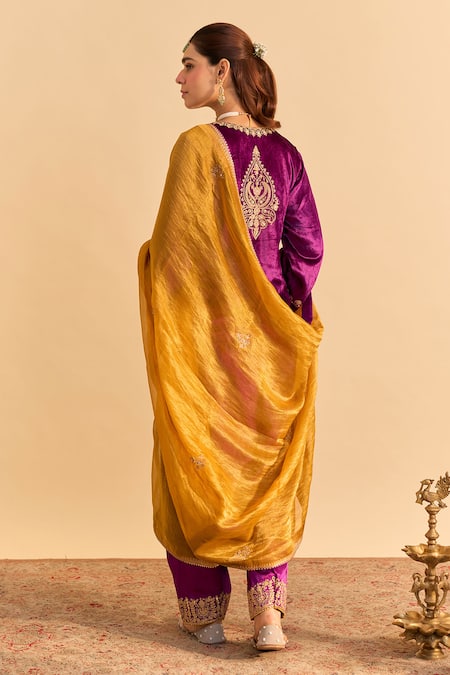 Sheetal Batra Fareeha Embroidered Kurta Salwar Set 