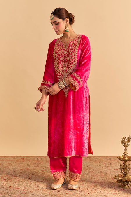 Sheetal Batra Fareeha Embroidered Kurta With Salwar 