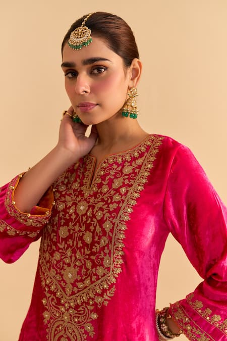 Sheetal Batra_Pink Velvet, Silk Embroidery, Pearls, Gota Patti Fareeha Kurta With Salwar _at_Aza_Fashions