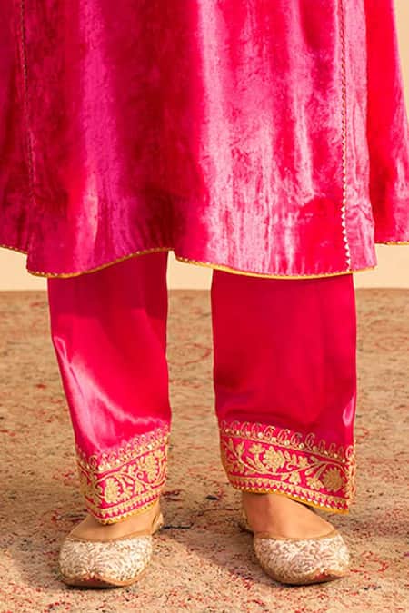 Buy_Sheetal Batra_Pink Velvet, Silk Pearls, Sequins, Gota Patti, Azmiya Choga Kurta With Salwar _Online_at_Aza_Fashions