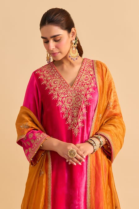 Sheetal Batra_Pink Velvet, Silk, Tissue Embroidery, Pearls, Sequins, Aynaz Kurta Salwar Set _Online_at_Aza_Fashions