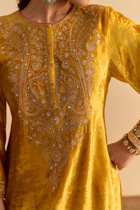 Buy_Sheetal Batra_Yellow Velvet, Silk, Tissue Pearls, Sequins, Aroob Kurta Sharara Set 
