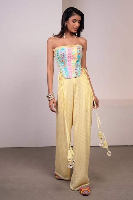 Style Junkiie Thread Embroidered Corset 