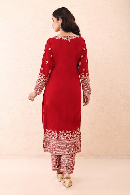 Priyanka Jain Aari Zari Embroidered Velvet Kurta Set 