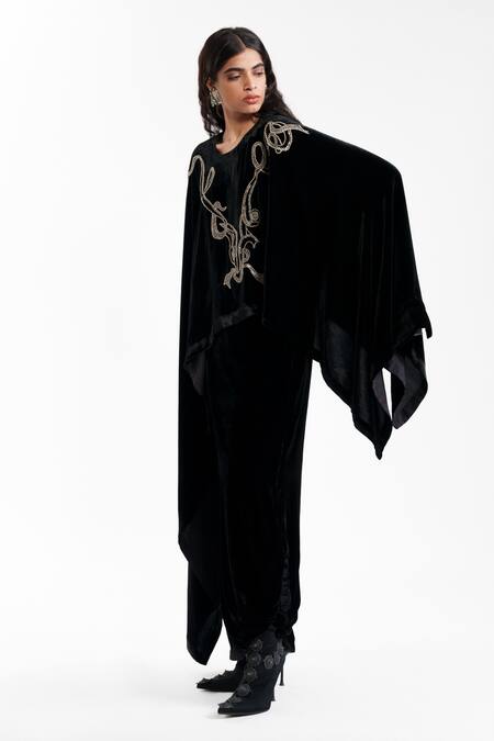 Shop_AK-OK_Black Velvet Round Neck Embroidered Cape And Lungi Skirt Set _Online_at_Aza_Fashions