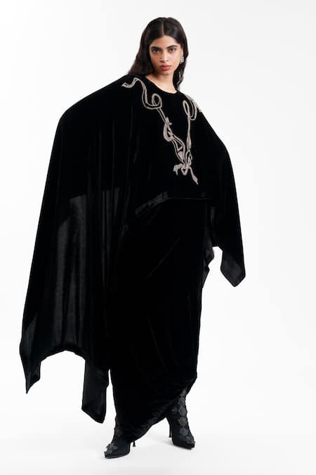 AK-OK Embroidered Cape & Lungi Skirt Set 