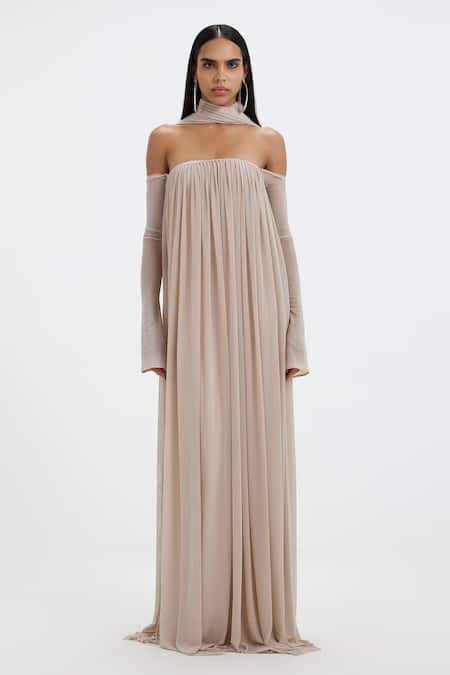 Buy_Deme By Gabriella_Off White Lycra, Net Bandeau Neck, Off-shoulder Becki Tube Gown With Scarf 
