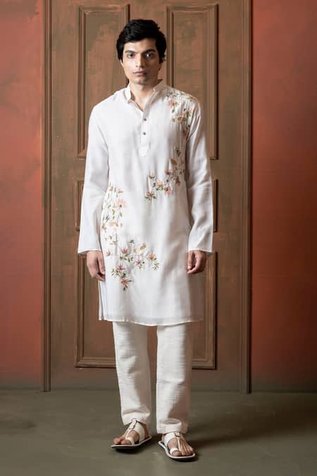 Buy_Vaani Beswal_Ivory Muslin Embroidery Sparrow Floral Bird Mandarin Collar Kurta _Online_at_Aza_Fashions
