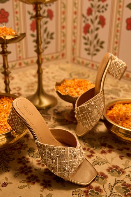 Anaar Roman Empire Floral Pattern Block Heels 