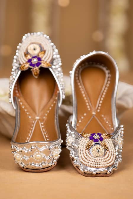 5elements Ridhika Beadwork Juttis 