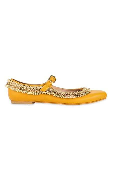 5elements_Mustard Kriva Mary Janes Juttis _Online_at_Aza_Fashions