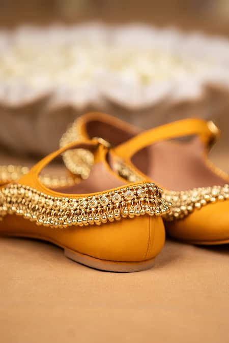 5elements_Mustard Kriva Mary Janes Juttis _at_Aza_Fashions