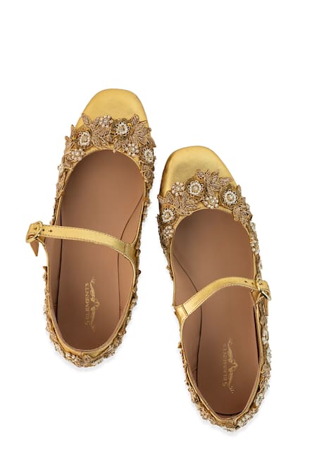 Shop_5elements_Gold Iraaya Floral Embroidered Juttis _Online_at_Aza_Fashions
