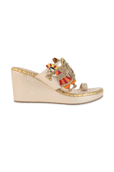 5elements_Gold Embroidery, Sequins, Metallic Thread Vihara Hand Wedges _Online_at_Aza_Fashions
