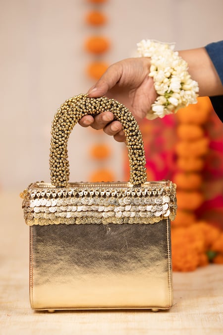 Buy_5elements_Gold Beads, Sequins Swarna Beaded Handle Handbag 