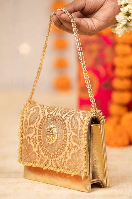Shop 5elements Peach Beads, Pearls, Mirrors Aarna Brocade Paisley Motif Clutch Bag With Sling Shop_5elements_Peach Beads, Pearls, Mirrors Aarna Brocade Paisley Motif Clutch Bag With Sling