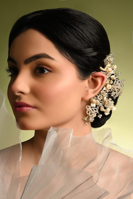House Of D"Oro Crystal Ivory Shell Earcuff