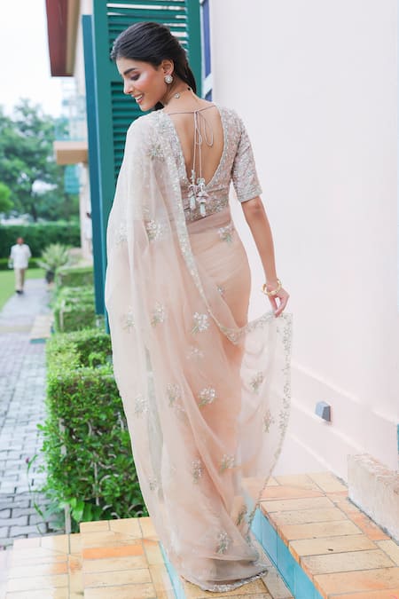 Summer By Priyanka Gupta Blossom Bow Saree With Blouse 