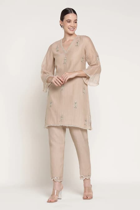 Summer By Priyanka Gupta Bell Bow Kurta & Pant Co-ord Set 