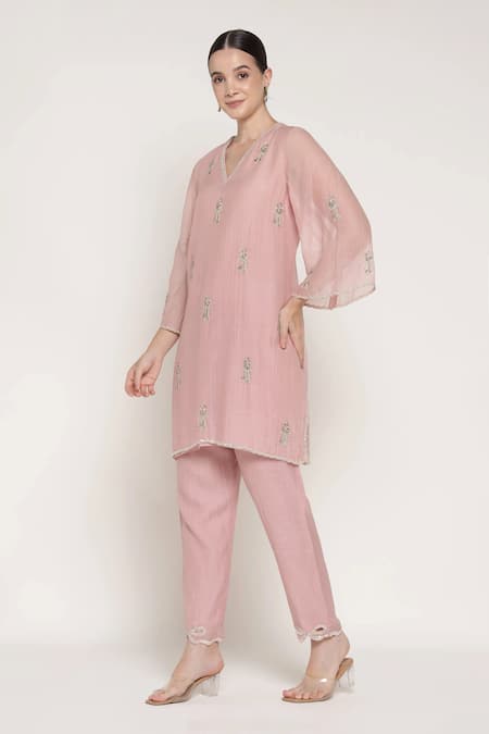 Summer By Priyanka Gupta Bell Bow Kurta & Pant Co-ord Set 