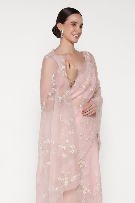 Buy_Summer By Priyanka Gupta_Pink Organza Sequins, Embroidery, Beads V-neck Big Flower Saree With Blouse _Online_at_Aza_Fashions