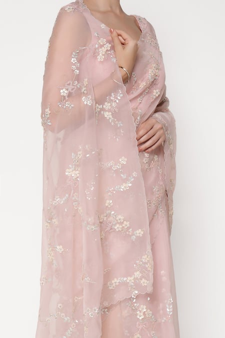 Summer By Priyanka Gupta_Pink Organza Sequins, Embroidery, Beads V-neck Big Flower Saree With Blouse _at_Aza_Fashions