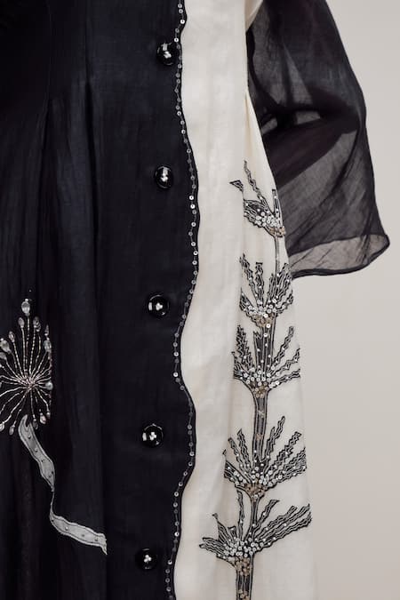 Buy_The Right Cut_White Chanderi Sequins, Beads, Embroidery Collared, V-neck Bicolor Maxi Dress 