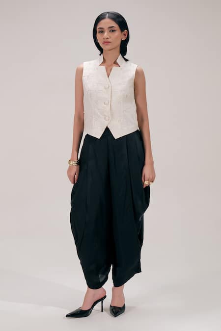 The Right Cut Chanderi Embroidered Sleeveless Blouse 