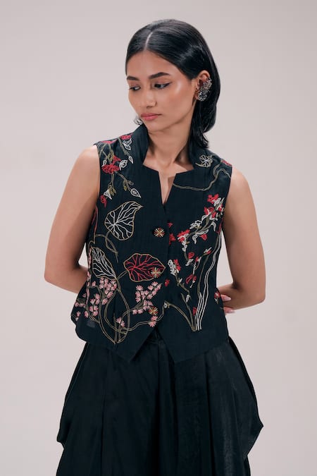 The Right Cut Eden Waist Embroidered Chanderi Blouse 