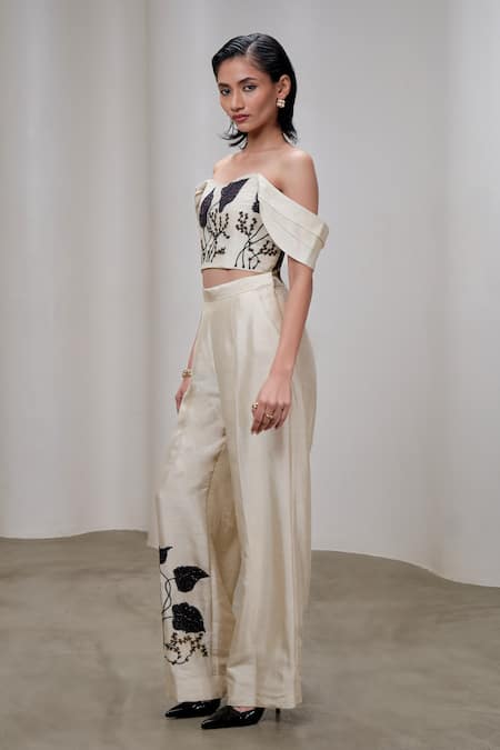 Buy The Right Cut Cream Silk Embroidery, Beads Sweetheart Neck, Leaf Corset And Pant Set Online at Aza Fashions Buy_The Right Cut_Cream Silk Embroidery, Beads Sweetheart Neck, Leaf Corset And Pant Set _Online_at_Aza_Fashions