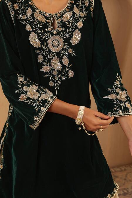 Shop_Nero India_Emerald Green Velvet, Tissue Zari, Embroidery Round Floral Kurta Sharara Set _Online_at_Aza_Fashions