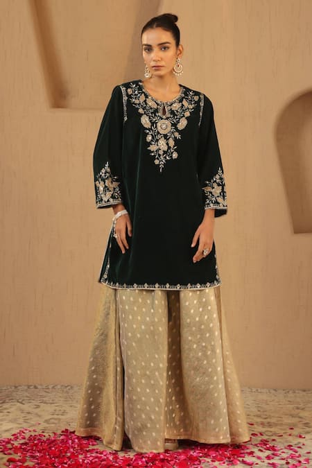 Shop_Nero India_Emerald Green Velvet, Tissue Zari, Embroidery Round Floral Kurta Sharara Set 