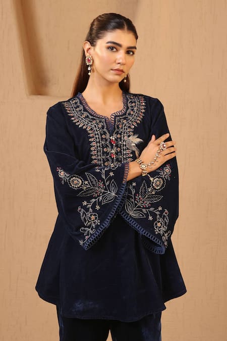 Buy_Nero India_Navy Velvet Zari, Beads, Lace Round Neck Work Tunic And Narrow Pant Set _Online_at_Aza_Fashions