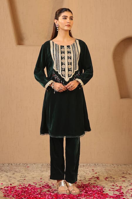 Shop_Nero India_Emerald Green Velvet Beads, Embroidery, Petal Floral Beaded Tunic And Narrow Pant _Online_at_Aza_Fashions