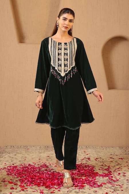 Nero India Petal Floral Beaded Velvet Tunic & Narrow Pant 