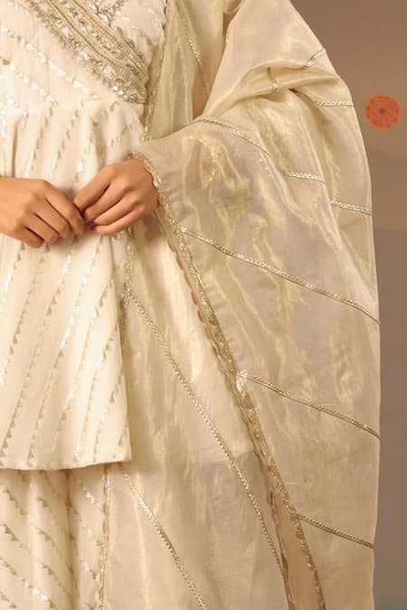 Nero India_Ivory Organza, Chanderi Gold Stripe Dupatta _Online_at_Aza_Fashions