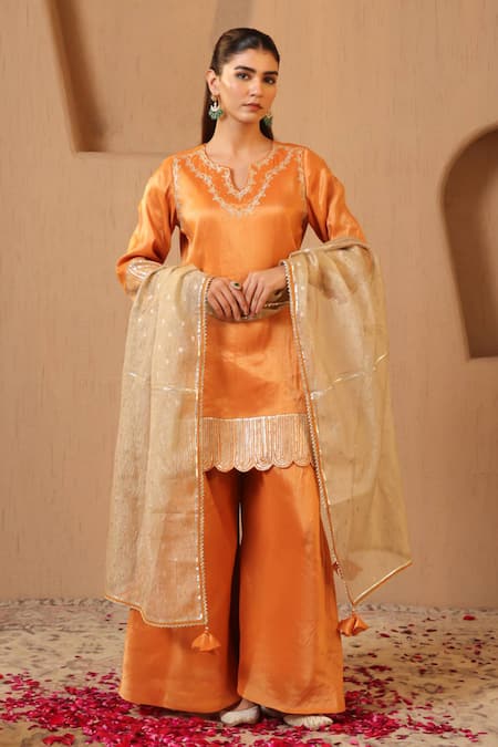 Nero India Crush Tissue Dobby Gota Dupatta 