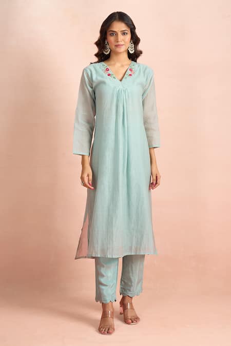 Buy Samyukta Singhania Blue Embroidery V-neck Placed Floral Mul Kurta Set Online at Aza Fashions Buy_Samyukta Singhania_Blue Embroidery V-neck Placed Floral Mul Kurta Set _Online_at_Aza_Fashions