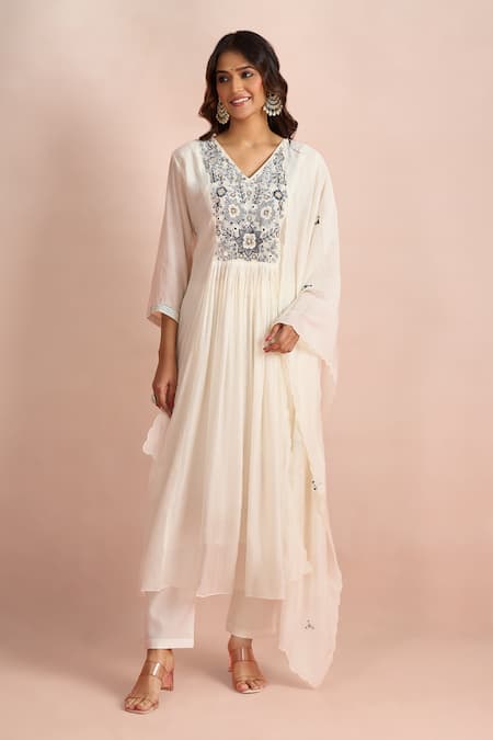Samyukta Singhania Ivory Embroidery V-neck Floral Yoke Kurta Set at Aza Fashions Samyukta Singhania_Ivory Embroidery V-neck Floral Yoke Kurta Set _at_Aza_Fashions