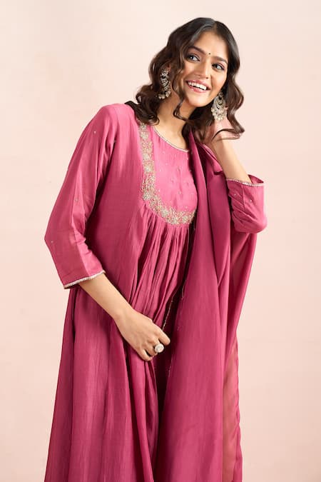 Samyukta Singhania Magenta Embroidery Round Neck Floral Work Yoke Kurta Set at Aza Fashions Samyukta Singhania_Magenta Embroidery Round Neck Floral Work Yoke Kurta Set _at_Aza_Fashions