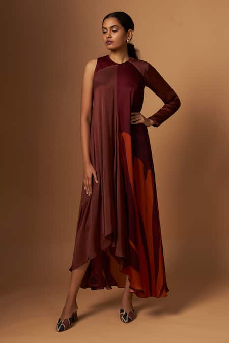 Vedika M Incut One Side Sleeve Dress 