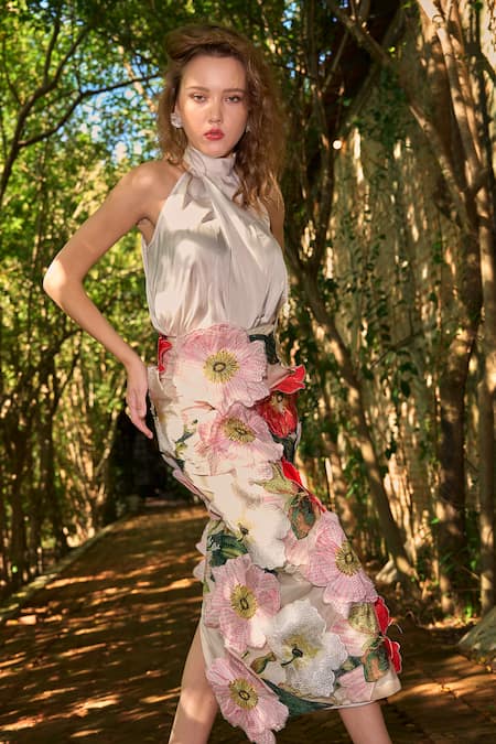 Buy_Dash And Dot_Multi Color Polyester Fabric Flowers 3d Floral Midi Skirt 