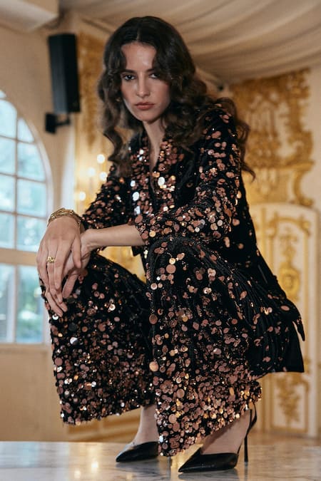 Buy Dash And Dot Black Velvet, Polyester Sequins Paillette Embroidered Suit Set Online at Aza Fashions Buy_Dash And Dot_Black Velvet, Polyester Sequins Paillette Embroidered Suit Set _Online_at_Aza_Fashions