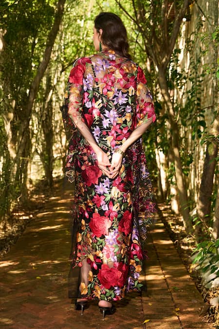 Dash And Dot Floral Embroidered Kaftan 