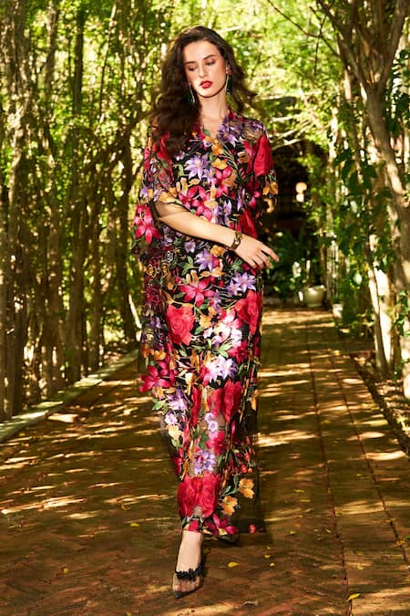 Dash And Dot Floral Embroidered Kaftan 