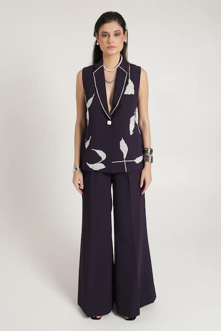 Shagufta Zardozi Embroidered Sleeveless Jacket Pant Set 